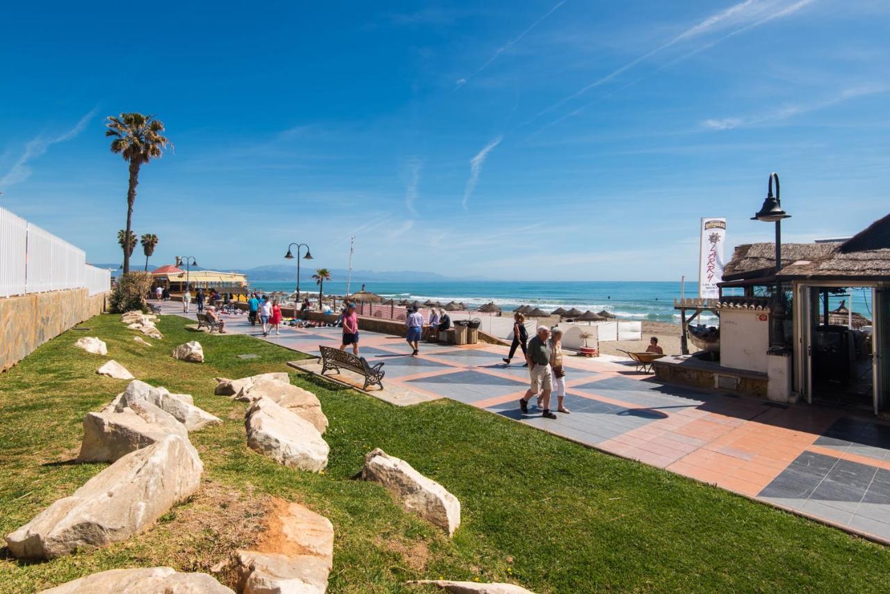 Aloha Puerto Private Apartment 1St Line Carihuela Beach Torremolinos Dış mekan fotoğraf