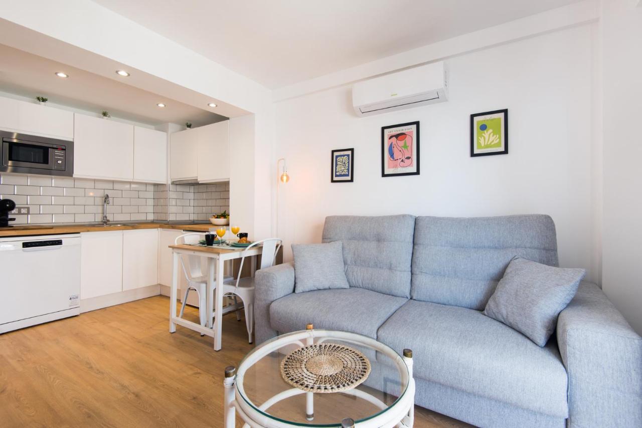 Aloha Puerto Private Apartment 1St Line Carihuela Beach Torremolinos Dış mekan fotoğraf